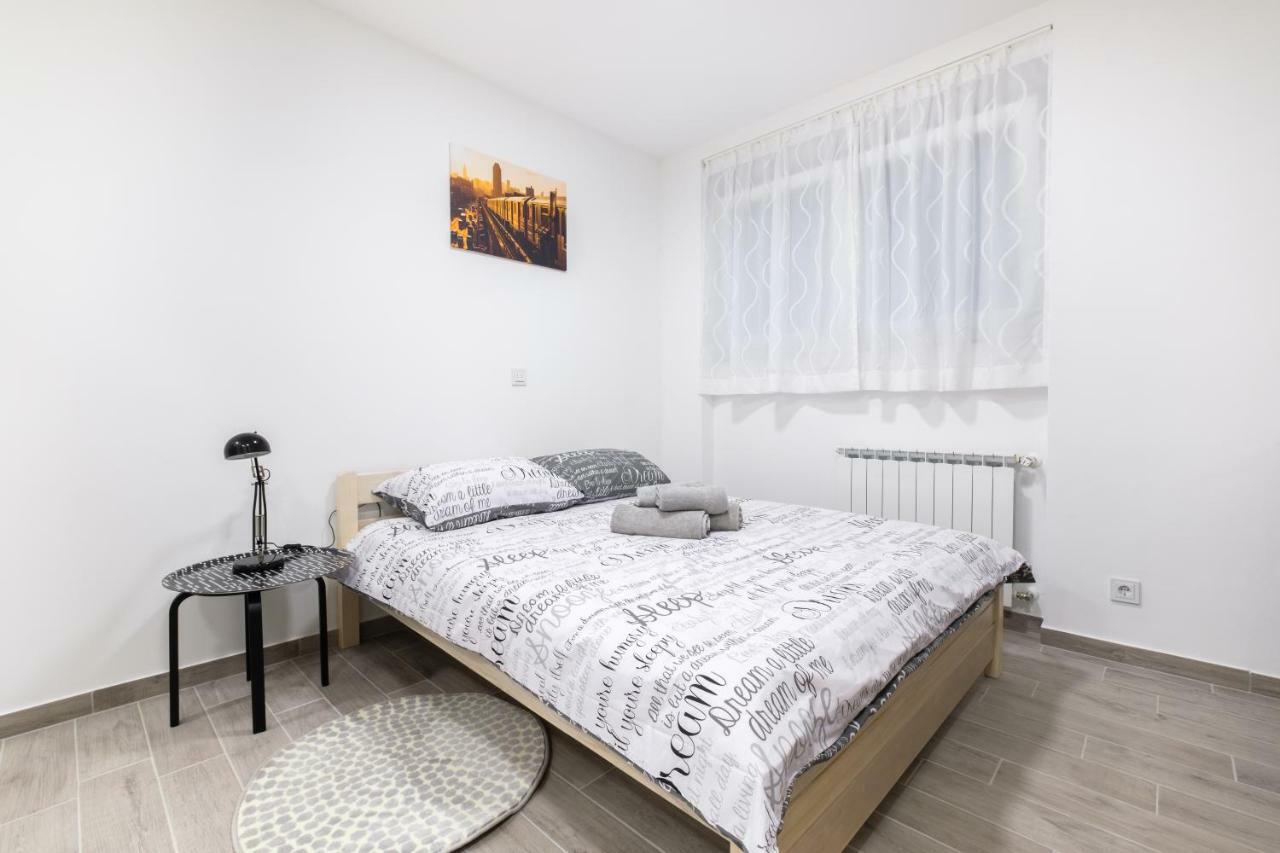 Apartments Lucky Place Zagreb Exterior photo